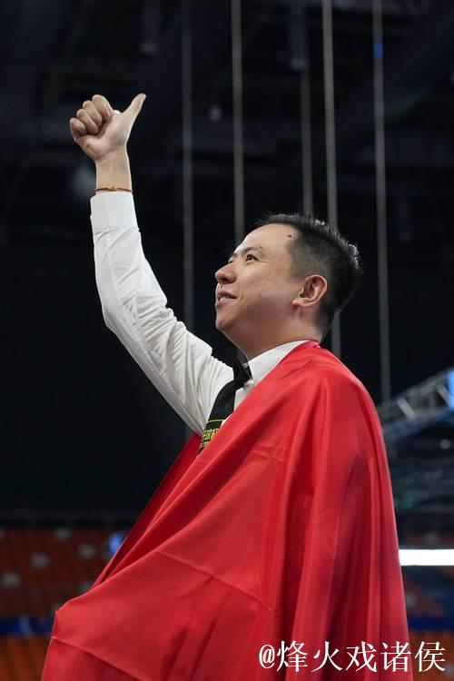 肖国栋勇夺成都世运会男子斯诺克金牌